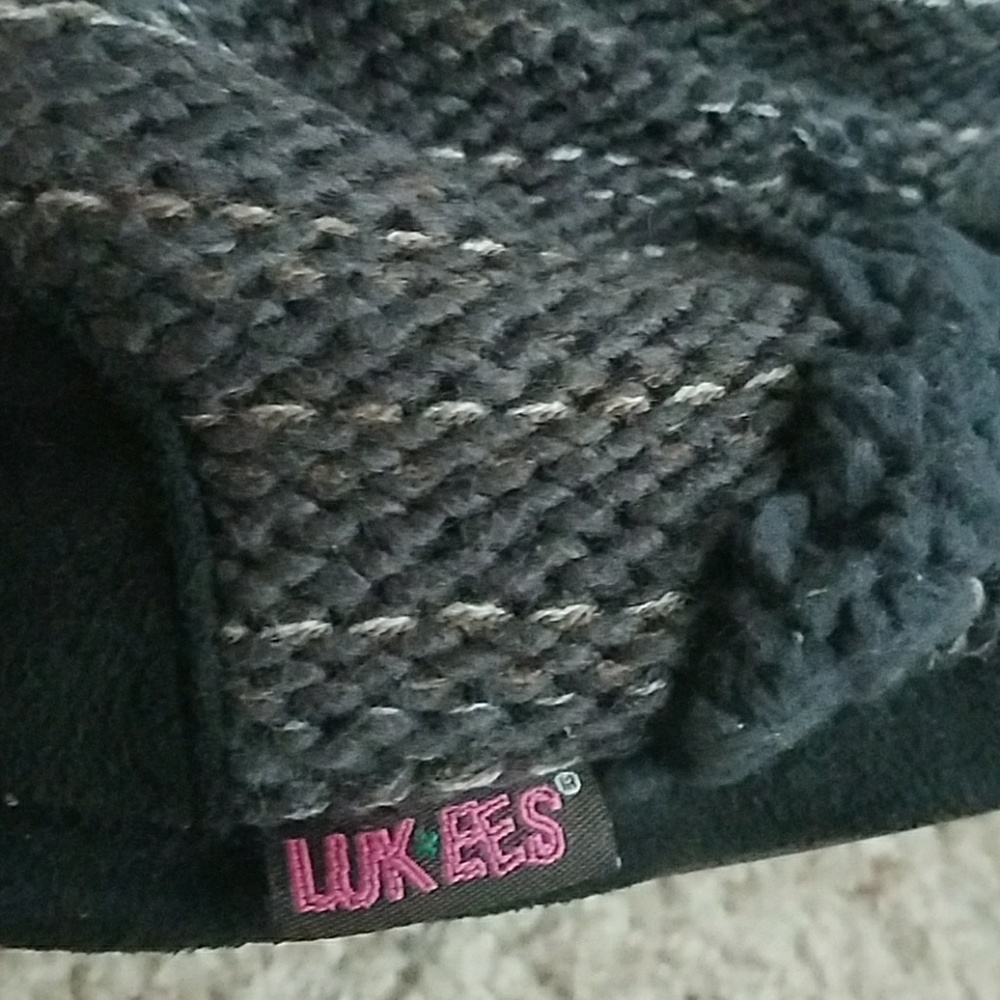 Muk Luks slipper booties